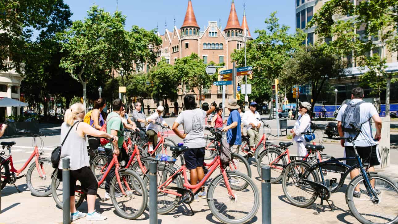 Barcelona, Gaudi Bike Tour, Highlights, Barcelona-Gaudi-Bike-Tour-Hospital-San-Pau.