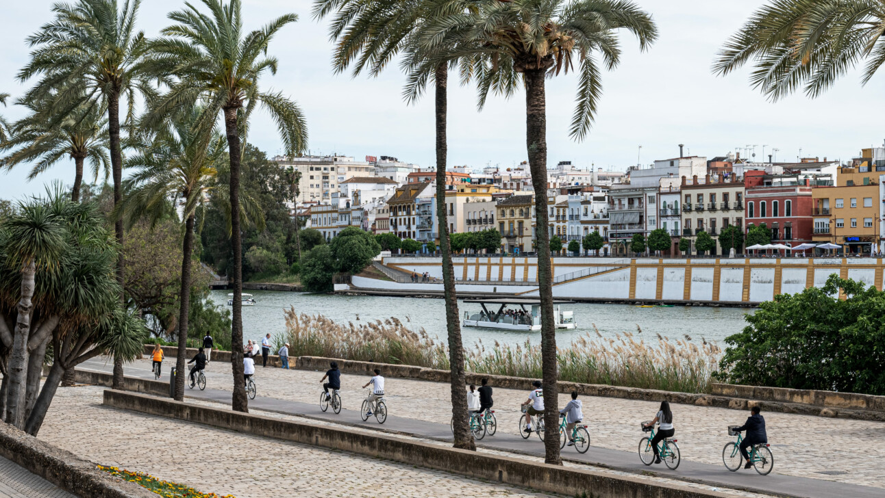 see seville by bike