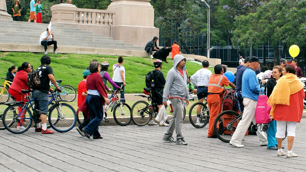 Avenida paseo de la reforma in Mexico City